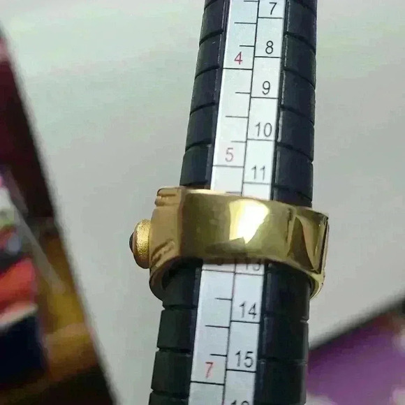 Gold plated ring  with blue red green glass stones size 6 - Picture 13 of 17